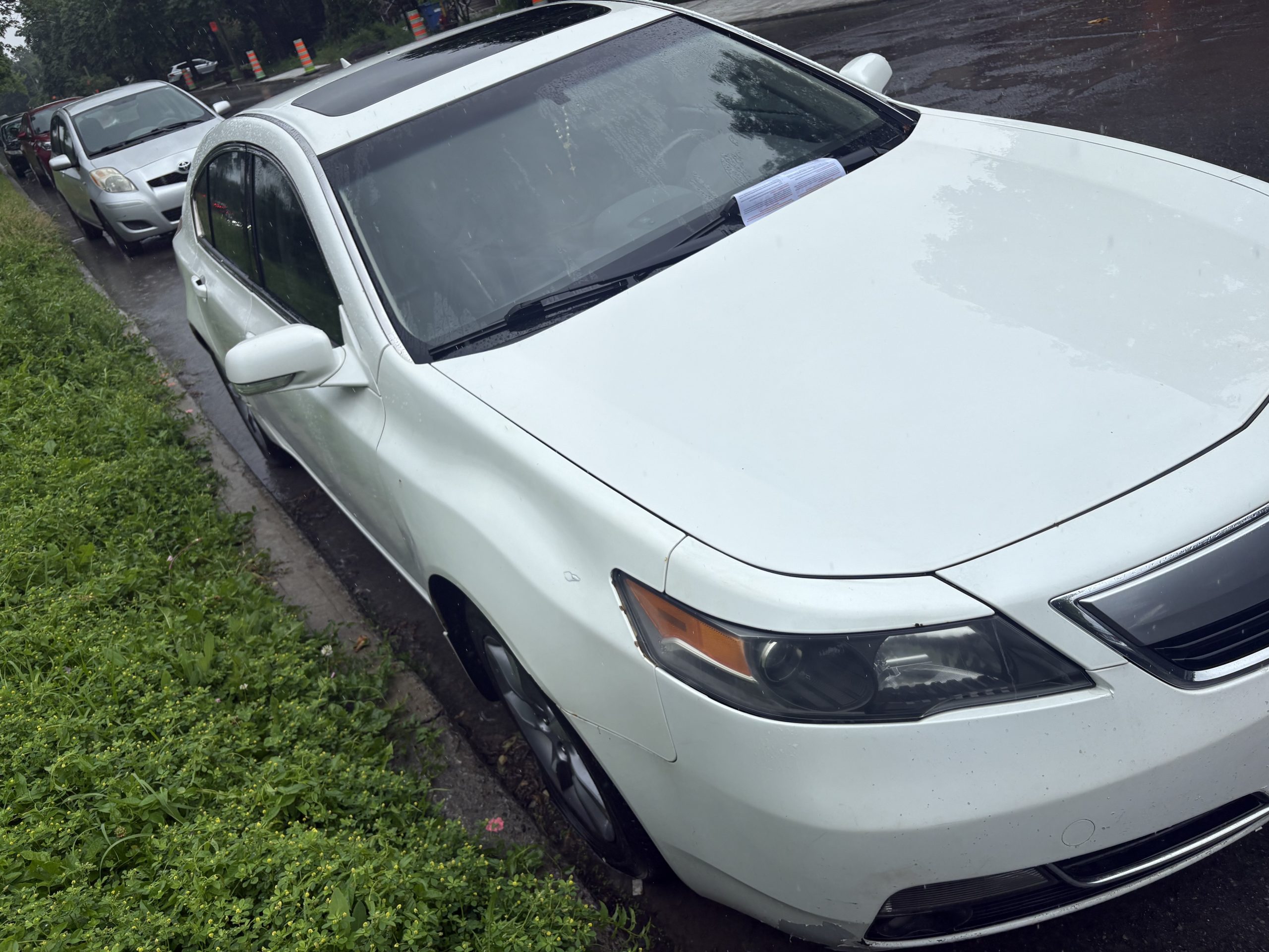 FD – ACURA TL 2012 BLANC (26-991)